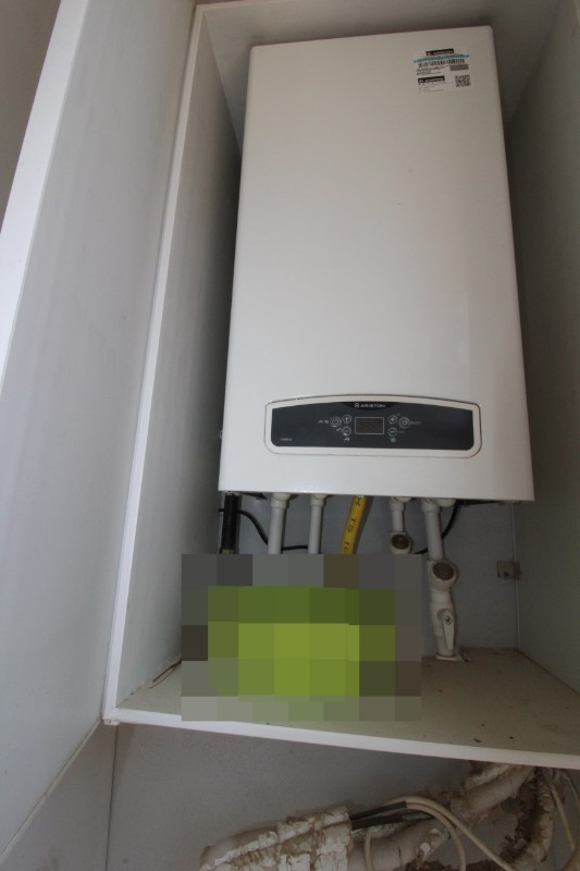 ASLAN'DAN MENDERES'TE DENİZE YAKIN BAĞIMSIZ MUTFAKLI GENİŞ 2+1