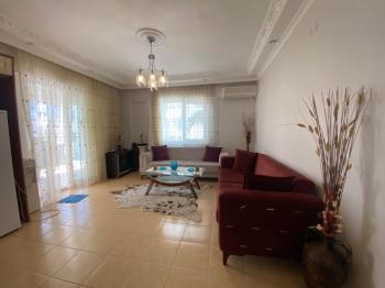 ALTINKUM MAHALLESİNDE DENİZE YÜRÜME MESAFESİNDE,SİTE İÇİNDE,HAVUZLU EŞYALI,,GENİŞ BALKONLU 2+1 SATILIK DAİRE