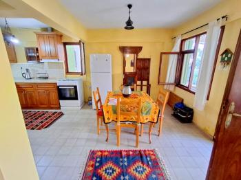 Didim Efeler Mahallesi Özgün Kent Sitesi’nde 3+1 Bahçeli Ev