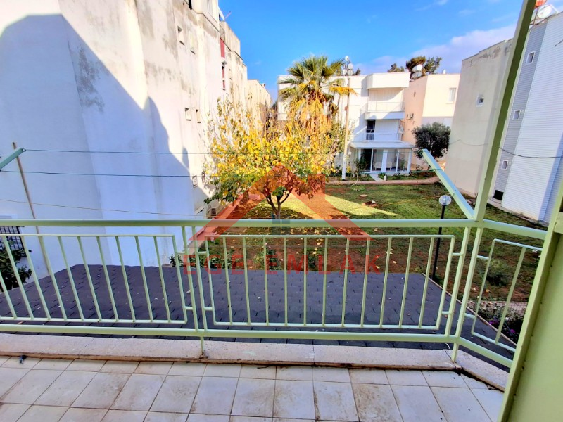 Didim Efeler Mahallesi Özgün Kent Sitesi’nde 3+1 Bahçeli Ev