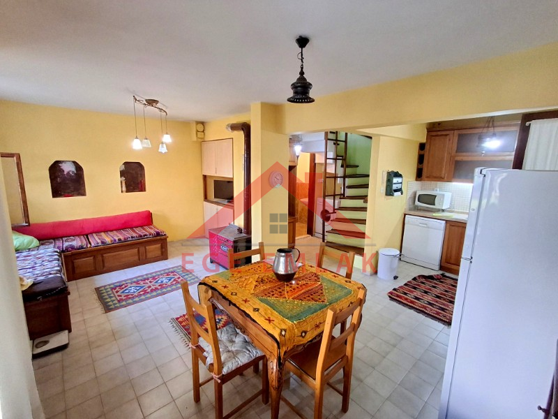 Didim Efeler Mahallesi Özgün Kent Sitesi’nde 3+1 Bahçeli Ev