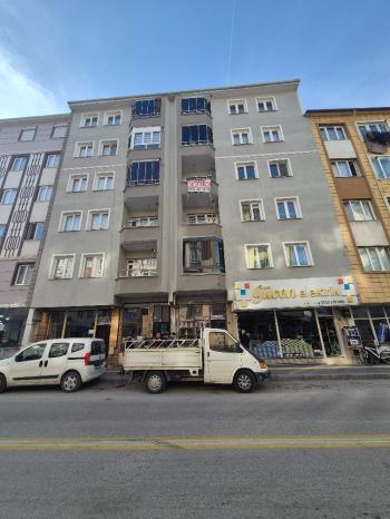 GÜVENAY - ÇORUM ULUKAVAK OSMANCIK CADDESİ ÜZERİNDE 3+1 KİRALIK DAİRE