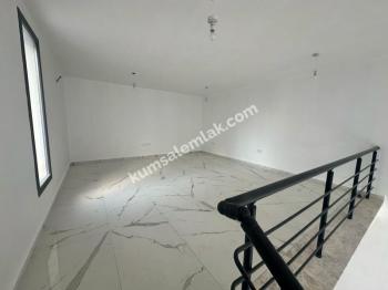 Girne Merkez Sende Katlı Teraslı İş Yeri Dükkan