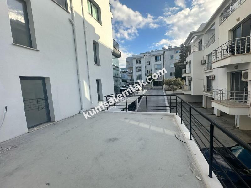 Girne Merkez Sende Katlı Teraslı İş Yeri Dükkan