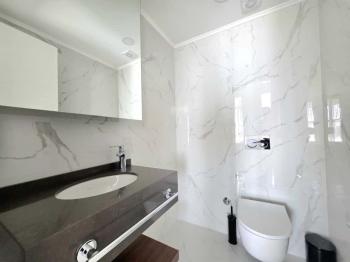 KKTC İskele'nin En İyi Projesi Grand Sapphire'de B Blokta Taşınmaya Hazır Deniz Mazaralı Satılık 2+1 Fırsat Eşyalı Daire