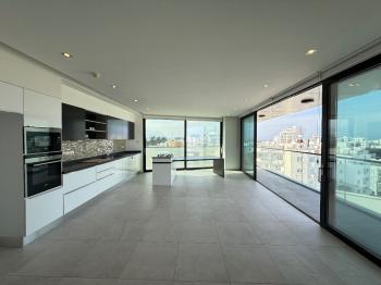 KKTC Girne Merkezde Türk Tapulu Satılık 3+1 Daire