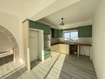 KKTC Girne Lapta Bölgesinde 1262 m2 Arsa İçinde Satılık 2+2 Villa