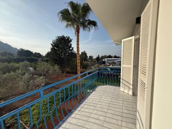 KKTC Girne Lapta Bölgesinde 1262 m2 Arsa İçinde Satılık 2+2 Villa