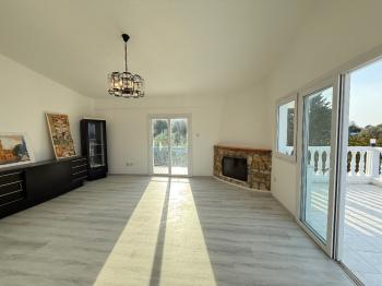 KKTC Girne Lapta Bölgesinde 1262 m2 Arsa İçinde Satılık 2+2 Villa