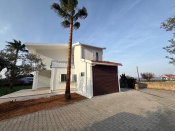 KKTC Girne Lapta Bölgesinde 1262 m2 Arsa İçinde Satılık 2+2 Villa