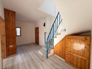 KKTC Girne Lapta Bölgesinde 1262 m2 Arsa İçinde Satılık 2+2 Villa