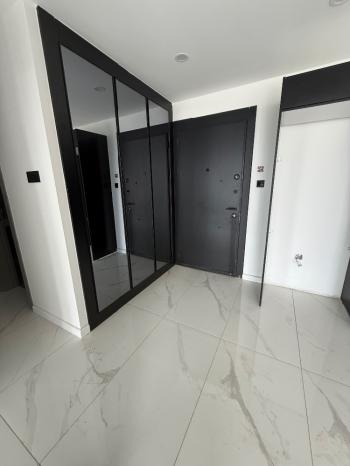 Girne Merkez’de Deniz Manzaralı 2+1 Satılık Daire