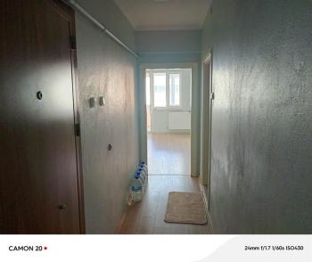 EMLAK HABERCİSİ 'NDEN MUDANYA HALİTPAŞA DENİZE 50 ADIM MESAFEDE ARA KAT 65 M2 NET GENİŞ 1+1 DAİRE