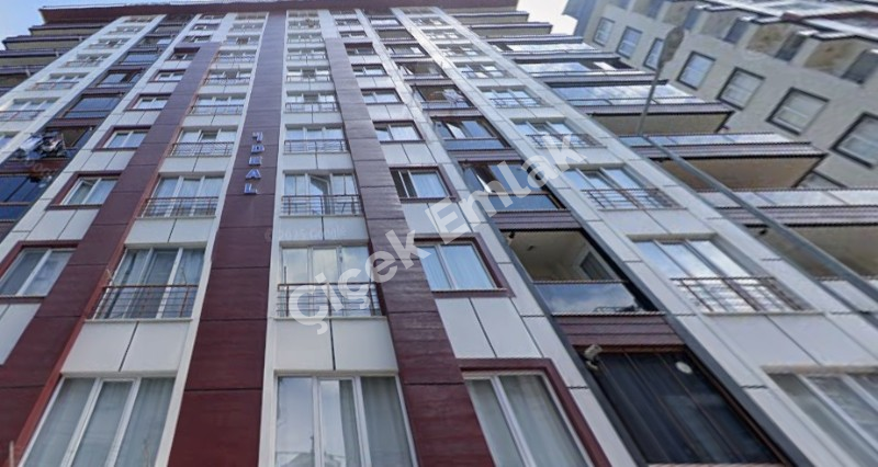 Çırçır Metro'ya 7 Dk Otoparklı 3.Kat 2+1 Satılık Daire