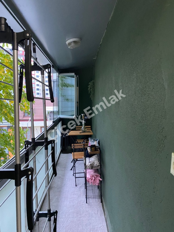 Çırçır Metro'ya 7 Dk Otoparklı 3.Kat 2+1 Satılık Daire