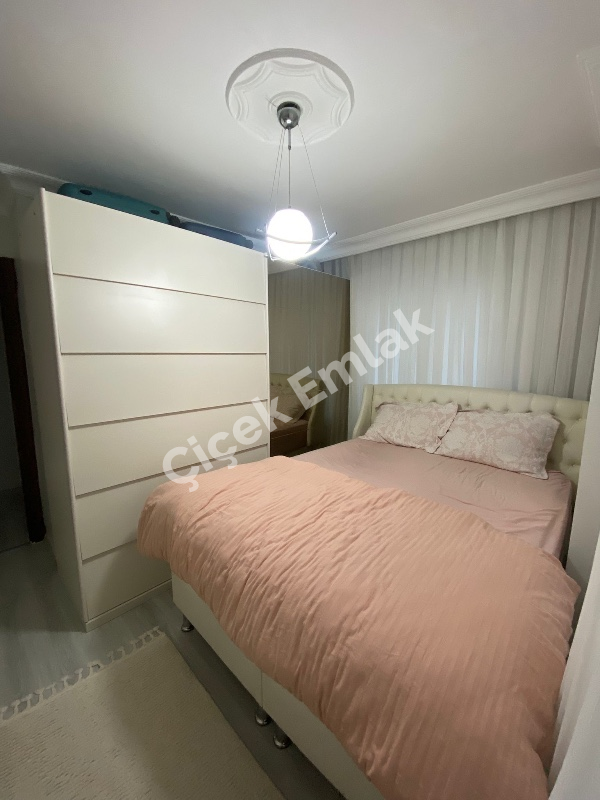 Çırçır Metro'ya 7 Dk Otoparklı 3.Kat 2+1 Satılık Daire