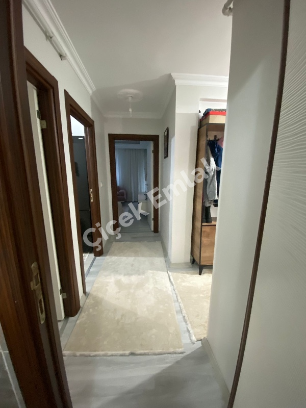 Çırçır Metro'ya 7 Dk Otoparklı 3.Kat 2+1 Satılık Daire