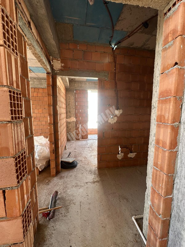 AFYON ÜÇOK EMLAKTAN MAREŞAL F ÇAKMAK  SATILIK SIFIR  ARAKAT KÖŞE KONUM LÜX 2+1 DAİRE