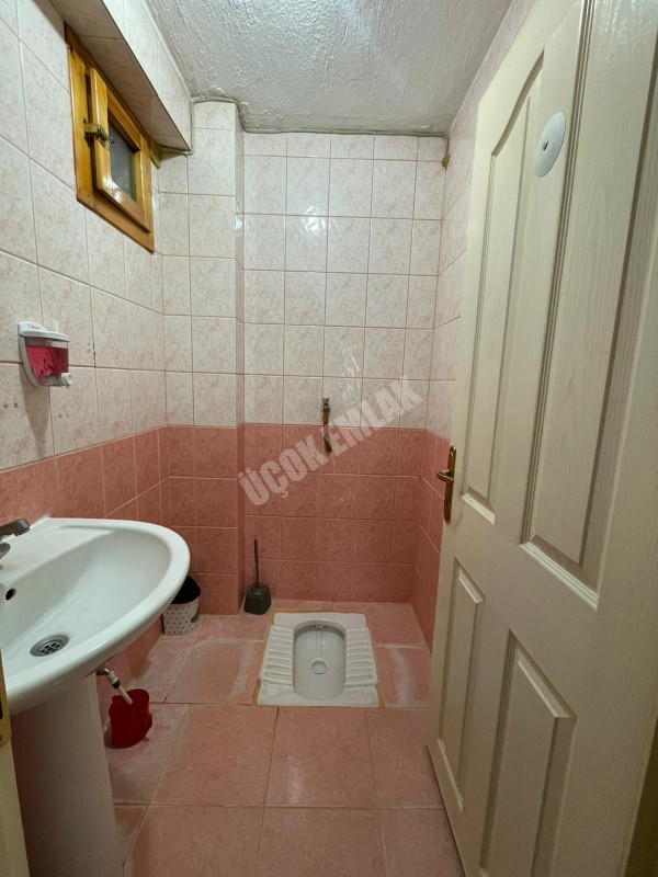 AFYON ÜÇOK EMLAKTAN KANLICA MAH SATILIK 3+1 TEMİZ BAKIMLI DAİRE