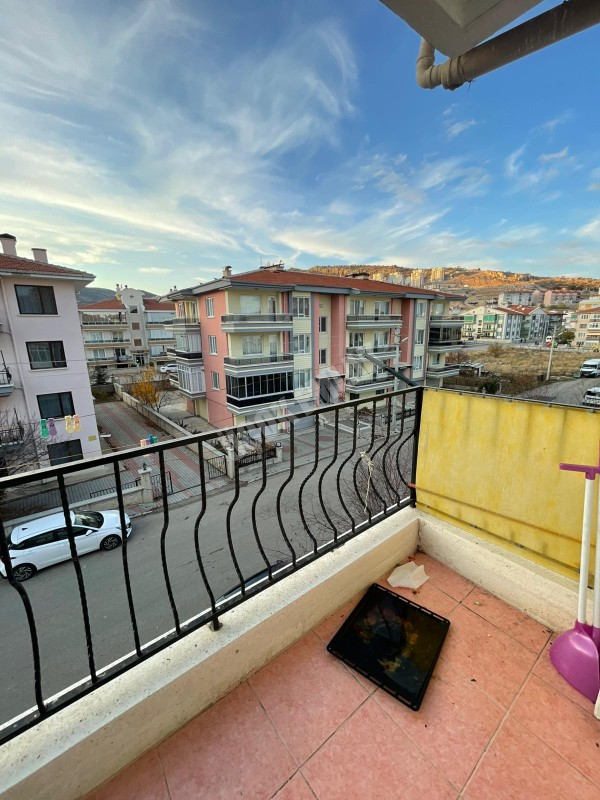 AFYON ÜÇOK EMLAKTAN KANLICA MAH SATILIK 3+1 TEMİZ BAKIMLI DAİRE