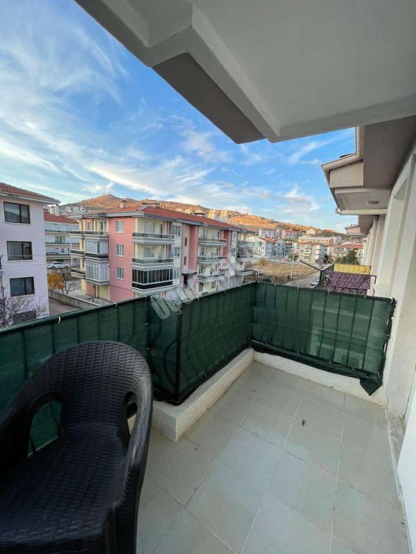 AFYON ÜÇOK EMLAKTAN KANLICA MAH SATILIK 3+1 TEMİZ BAKIMLI DAİRE