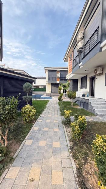  DİDİM HİSAR MAHALLESİNDE EŞYALI  HAVUZLU SİTE İÇİNDE  3+1  LÜKS  SATILIK VİLLA