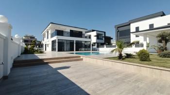 DİDİM HİSAR MAHALLESİNDE EŞYALI MÜSTAKİL HAVUZLU ,KIŞ BAHÇELİ LÜKS VİLLA