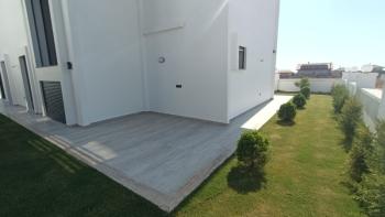 DİDİM HİSAR MAHALLESİNDE EŞYALI MÜSTAKİL HAVUZLU ,KIŞ BAHÇELİ LÜKS VİLLA