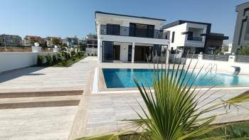 DİDİM HİSAR MAHALLESİNDE EŞYALI MÜSTAKİL HAVUZLU ,KIŞ BAHÇELİ LÜKS VİLLA