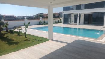 DİDİM HİSAR MAHALLESİNDE EŞYALI MÜSTAKİL HAVUZLU ,KIŞ BAHÇELİ LÜKS VİLLA