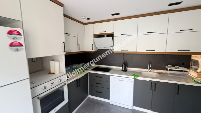  DİDİM HİSAR MAHALLESİNDE EŞYALI  HAVUZLU SİTE İÇİNDE  3+1  LÜKS  SATILIK VİLLA