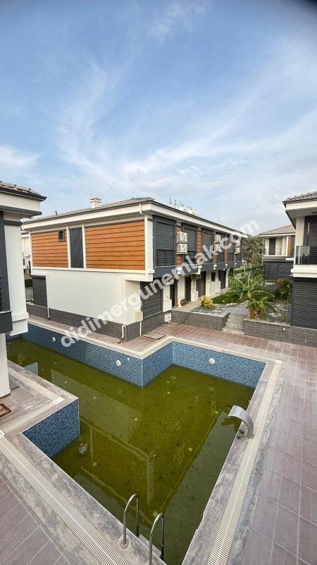  DİDİM HİSAR MAHALLESİNDE EŞYALI  HAVUZLU SİTE İÇİNDE  3+1  LÜKS  SATILIK VİLLA