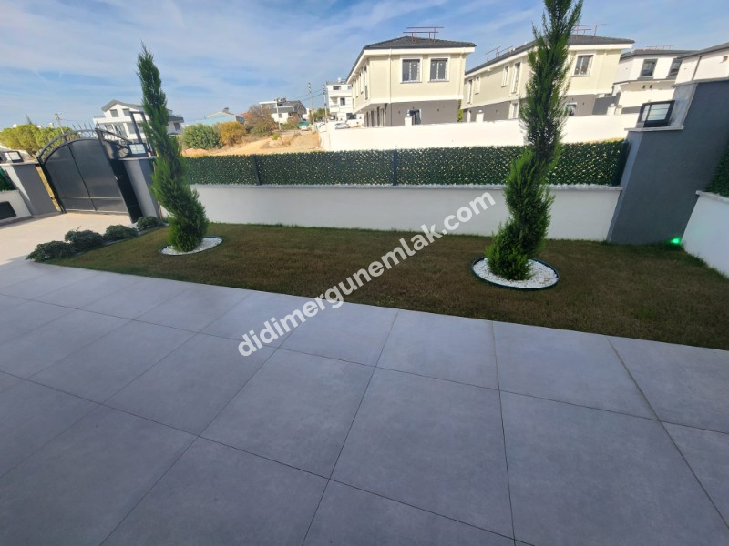 DİDİM HİSAR MAHALLESİNDE MÜSTAKİL,HAVUZLU, BAHÇELİ SIFIR LÜKS  VİLLA !