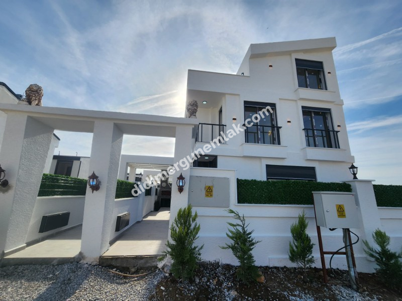  DİDİM HİSAR MAHALLESİNDE LÜKS 3+1 MÜSTAKİL HAVUZLU BAHÇELİ SATILIK VİLLA