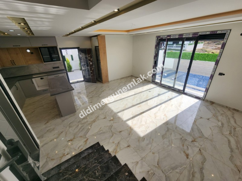  DİDİM HİSAR MAHALLESİNDE LÜKS 3+1 MÜSTAKİL HAVUZLU BAHÇELİ SATILIK VİLLA