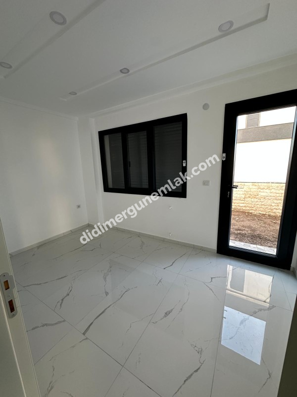DİDİM ALTINKUM MAHALLESİNDE 290 M² ARSA İÇİNDE  4+1 TAM MÜSTAKİL HAVUZLU LÜKS VİLLA