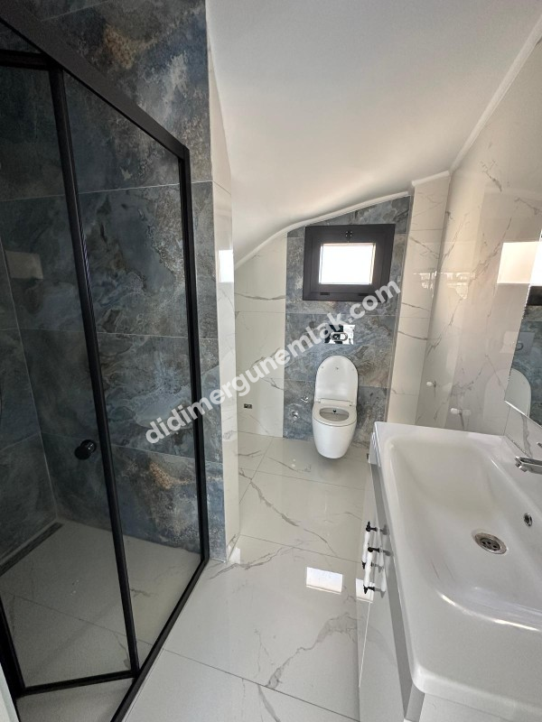 DİDİM ALTINKUM MAHALLESİNDE 290 M² ARSA İÇİNDE  4+1 TAM MÜSTAKİL HAVUZLU LÜKS VİLLA