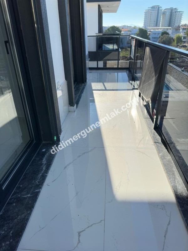 DİDİM ALTINKUM MAHALLESİNDE 290 M² ARSA İÇİNDE  4+1 TAM MÜSTAKİL HAVUZLU LÜKS VİLLA