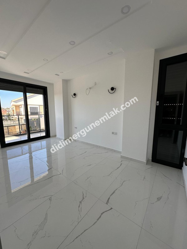 DİDİM ALTINKUM MAHALLESİNDE 290 M² ARSA İÇİNDE  4+1 TAM MÜSTAKİL HAVUZLU LÜKS VİLLA