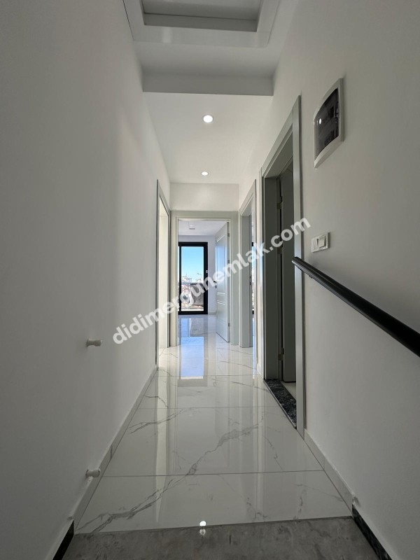 DİDİM ALTINKUM MAHALLESİNDE 290 M² ARSA İÇİNDE  4+1 TAM MÜSTAKİL HAVUZLU LÜKS VİLLA