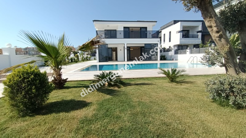 DİDİM HİSAR MAHALLESİNDE EŞYALI MÜSTAKİL HAVUZLU ,KIŞ BAHÇELİ LÜKS VİLLA