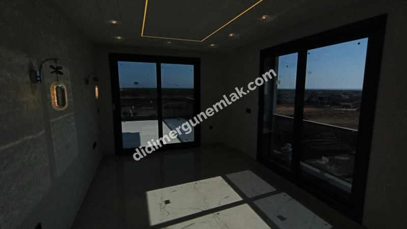 DİDİM HİSAR MAHALLESİNDE EŞYALI MÜSTAKİL HAVUZLU ,KIŞ BAHÇELİ LÜKS VİLLA