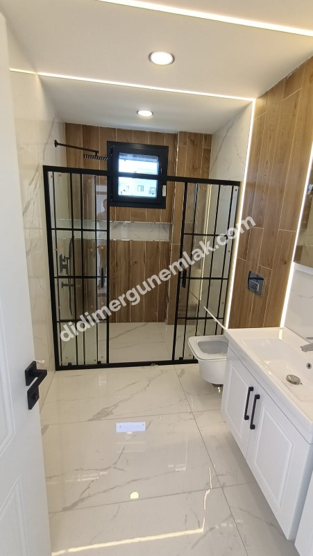 DİDİM HİSAR MAHALLESİNDE EŞYALI MÜSTAKİL HAVUZLU ,KIŞ BAHÇELİ LÜKS VİLLA