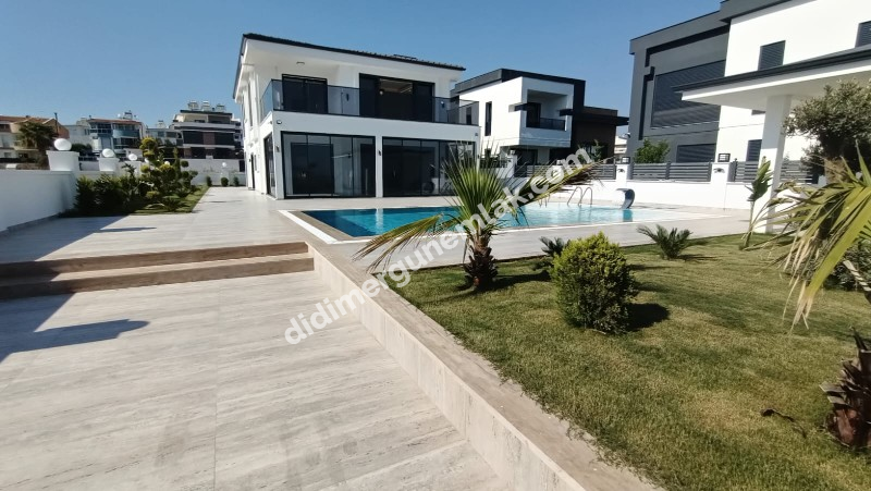 DİDİM HİSAR MAHALLESİNDE EŞYALI MÜSTAKİL HAVUZLU ,KIŞ BAHÇELİ LÜKS VİLLA