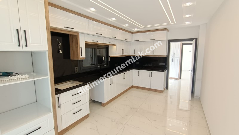 DİDİM HİSAR MAHALLESİNDE EŞYALI MÜSTAKİL HAVUZLU ,KIŞ BAHÇELİ LÜKS VİLLA