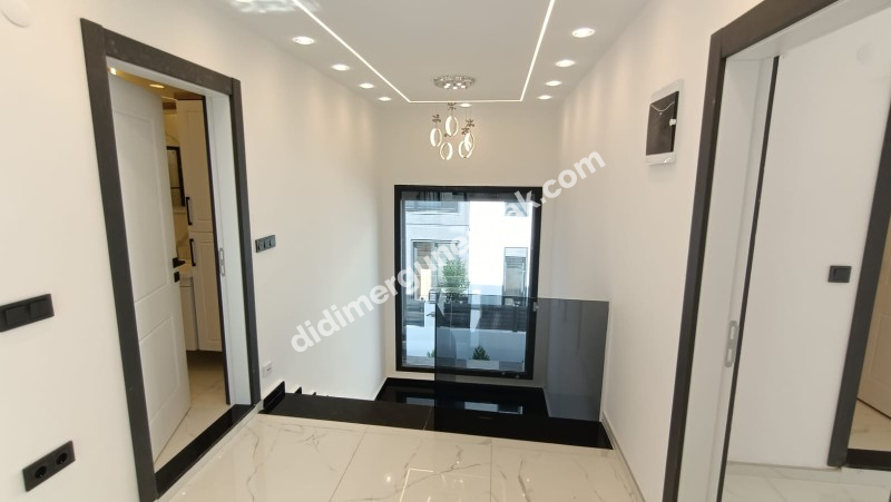 DİDİM HİSAR MAHALLESİNDE EŞYALI MÜSTAKİL HAVUZLU ,KIŞ BAHÇELİ LÜKS VİLLA