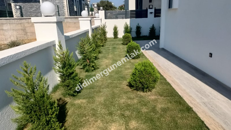 DİDİM HİSAR MAHALLESİNDE EŞYALI MÜSTAKİL HAVUZLU ,KIŞ BAHÇELİ LÜKS VİLLA