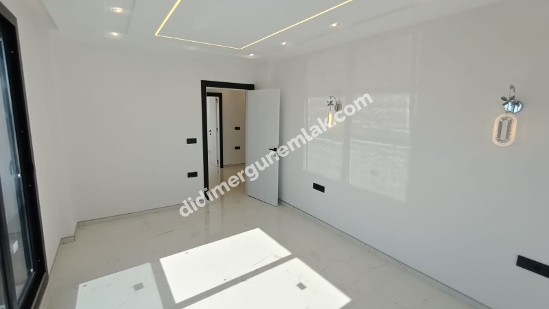 DİDİM HİSAR MAHALLESİNDE EŞYALI MÜSTAKİL HAVUZLU ,KIŞ BAHÇELİ LÜKS VİLLA