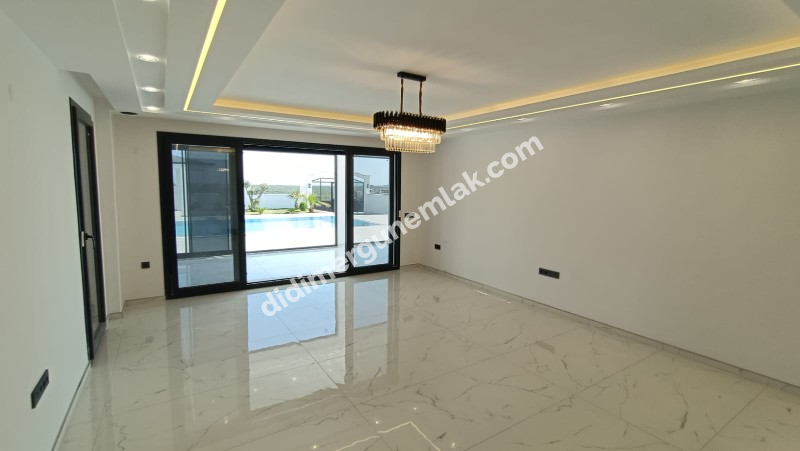 DİDİM HİSAR MAHALLESİNDE EŞYALI MÜSTAKİL HAVUZLU ,KIŞ BAHÇELİ LÜKS VİLLA