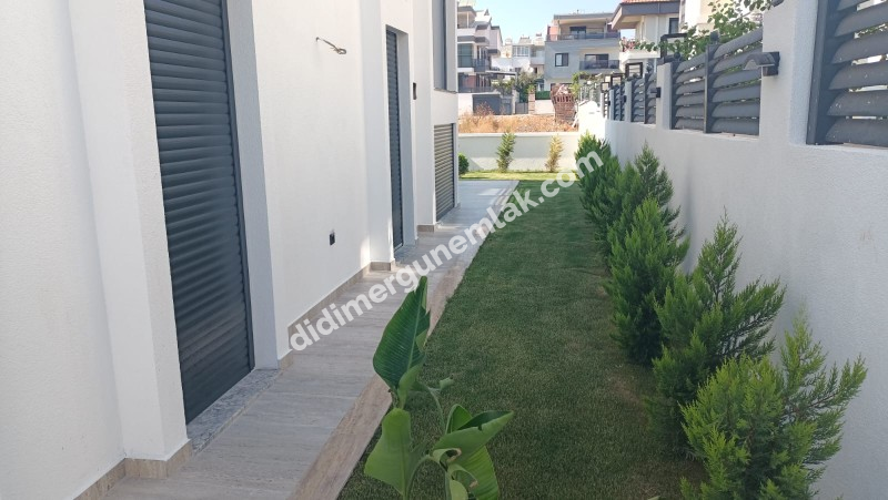 DİDİM HİSAR MAHALLESİNDE EŞYALI MÜSTAKİL HAVUZLU ,KIŞ BAHÇELİ LÜKS VİLLA